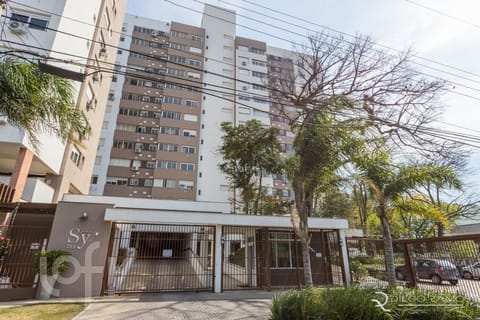 Image 44 - 232856